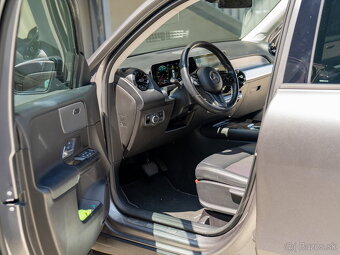 Mercedes-Benz GLB 180d A/T Business Solution – výborný stav, - 12