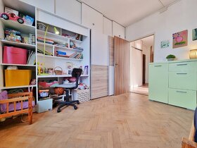 Pekný 3-izbový byt po rekonštrukcii, 2x loggia, 74 m², Rosná - 12