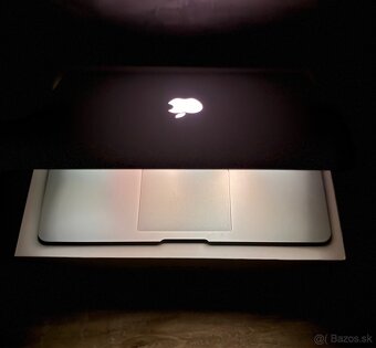 MacBook Air 13” v TOP stave - 12