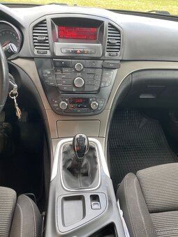 Predam Opel Insignia Sports Tourer - 12