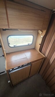 Obytny prives Roller Palace 400 - strieska, Truma - 12