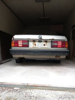 BMW 324 r.v.1988 diesel - na NÁHRADNÉ DIELY - 12