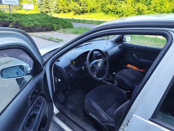 Volkswagen Golf 1.9 TDI 81 kw - 12
