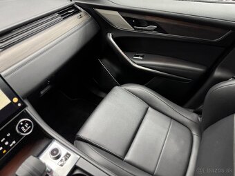 Jaguar F-Pace - 12