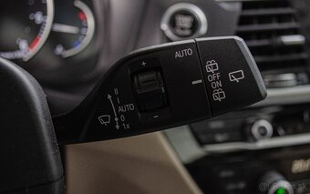 BMW X3 xDrive20d M Sport A/T A8 - 12
