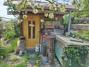 Záhrada s chatou v záhradkárskej osade 600ročnice v Prievidz - 12