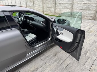 Mercedes cla 180 coupe amg - 12