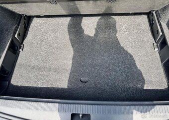 Škoda Octavia 1.5 TSI SOLEIL COMBI benzín manuál 110 kw - 12