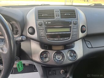 Toyota RAV4 2.2 D-4D 110 kw 4x4 M6 - 12