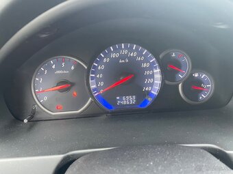 Mitshubishi Grandis 7-miestne - 12