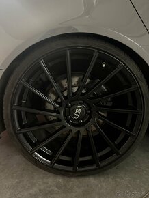 Audi RS6 2015 - 700HP - 12