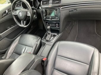 SKODA SUPERB Combi 2.0 TDI FULL VYBAVA - 12