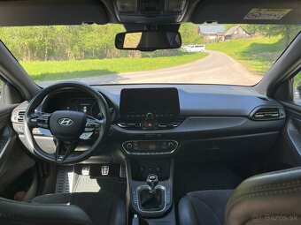 Hyundai i30N Performance - 12
