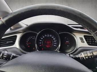KIA CEED SW 1,4 C-VVT STRIEBORNÁ EDÍCIA - 12