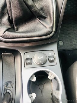 Ford Kuga 1.5 ecoboost titanium 110kw r.v . 2015 - 12