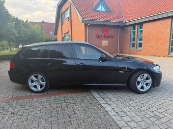 BMW e91 facelift 318d 2.0 100kw - 12
