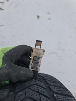 ZIMNE PNEU 245/40 R18 PIRELLI - 12