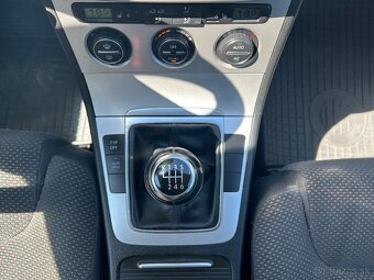 VW Passat 2.0TDi, 2009 - 12
