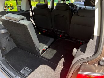 Volkswagen Touran 1.6 TDI, Sk pôvod, Nebúrané,7 miestne - 12
