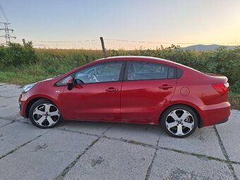 Kia Rio Sedan 2017 - 12
