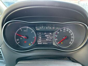 Opel Zafira Tourer - 12