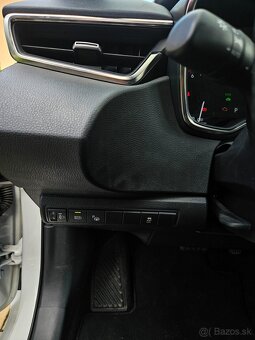 Toyota Corolla GR 2022 1.8 Hybrid CVT - 12