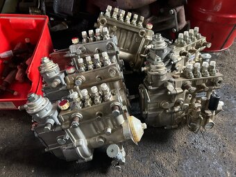 Predám náhradné diely na motor Zetor crystal LKT - 12