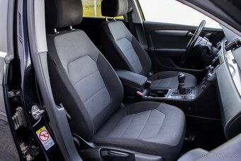 Volkswagen Passat B7 2.0TDI 4MOTION Comfortline - 12