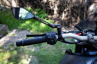 Yamaha MT09 - 12