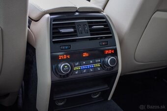 BMW Rad 7 750i 4.4 V8 - 12