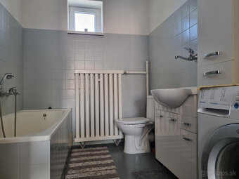 RODINNÝ DOM NA POZEMKU 757m2 TOMÁŠIKOVO -GALANTA +ZN.POSUDOK - 12