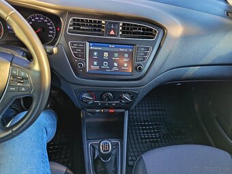 Hyundai i20 1.2i Cool - 12