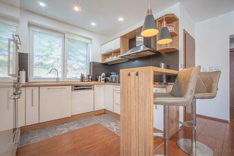 PREDAJ 6 izbový dom 192 m2, pozemok 607 m2, Dunajská Lužná - 12