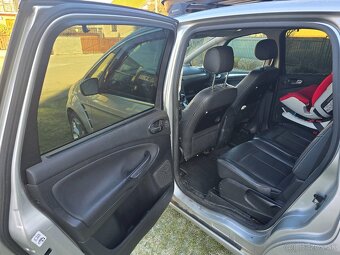 Ford S-Max 2.0tdci 120kw - 12