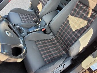 VW Golf V GTI 2.0TFSI - 12