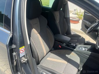 Škoda Octavia Combi 2.0 TDI Scout 4x4 DSG - 12