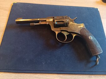 Hystorick revolver Nagant cal.7,5 - 12