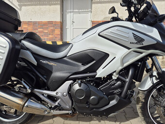 Prodám Honda NC 750X , r. v. 2014, verze s ABS - 12