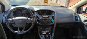 Ford Focus Kombi 1.0 EcoBoost Titanium X - 12