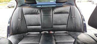 BMW 320i - 12