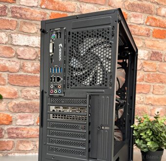 Ryzen 7 3700X\16GB\RTX 3070\SSD\850W Zdroj - 12