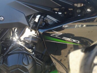 Kawasaki Z 300 - 12