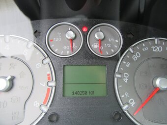 Ford Fiesta ST 150 - 12