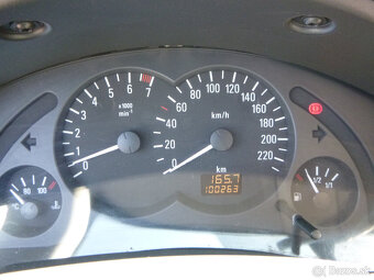 Opel Meriva 1,4i 16v 2005 - 12