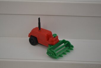 KINDER autíčka,,,,,, - 12