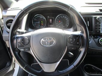 TOYOTA RAV4 2.5Hybrid 145 kW Executive e-CVT 2016 - 12
