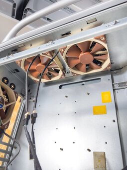 Cooler Master COSMO odhlučnená skriňa + 4 x NOCTUA - 12