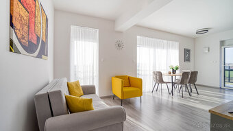 Štýlový kompletne zariadený 2 izbový apartmán s terasou s mo - 12