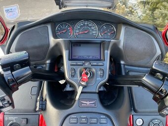 Honda Goldwing GL 1800 - 12