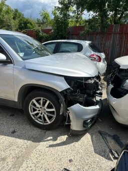 Predám havarovaný tiguan - 12